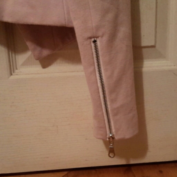 Blazer - Picture 6 of 6